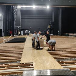 New stage floor in Bruges concert hall: a masterpiece of craftsmanship at a rattling pace