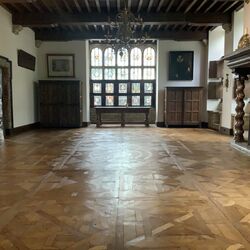 The WORKCAMP PARKET 2021 team restored the castle parquet